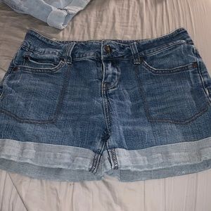 4 NWOT JEAN SHORTS OBO BUNDLE AND SAVE RUFFHEWN